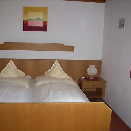 Haus Puit Mandarfen Pitztal * سانكت ليونارد إم بيتزتال